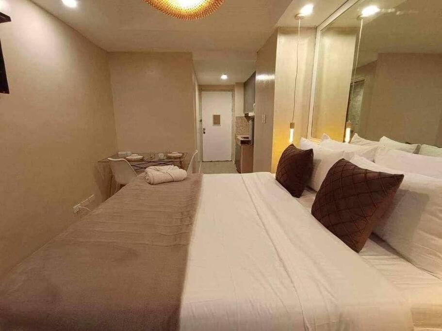 Citadel A4 Nightlife Makati Free Pool Manila